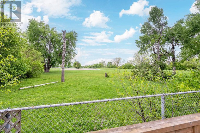 28070954/167-mafeking-avenue/manor-park/ottawa/ontario/K1K2V4_43