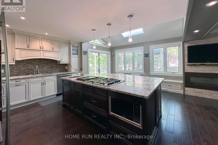 29592563/35-blue-heron-court/rockcliffe/ottawa/ontario/K1L8J7_16