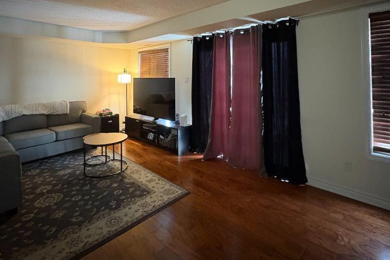 29354033/unit-6-313-cresthaven-drive/barrhaven-east/ottawa/ontario/K2G4R4_6