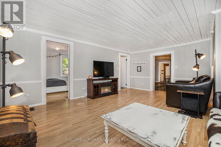28582793/2030-burnstown-road/mcnabbraeside-twps/mcnabbraeside/ontario/K7V3Z4_6