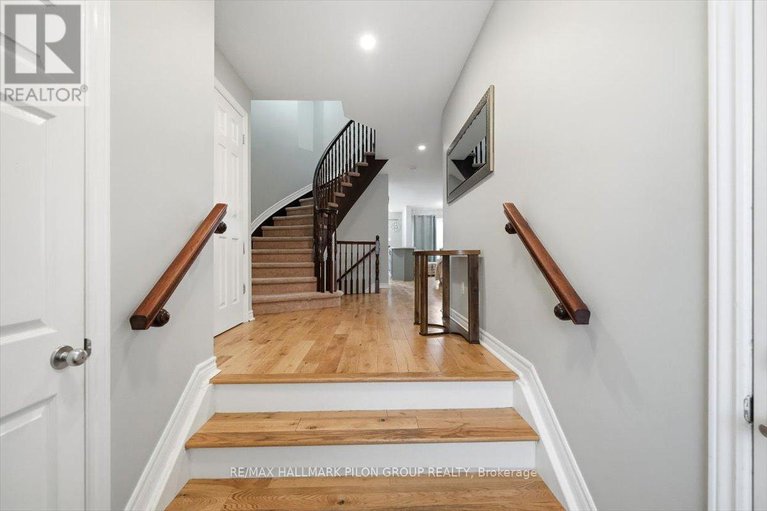 29233596/504-allegro-way/avalon-east/ottawa/ontario/K4A0H6_12