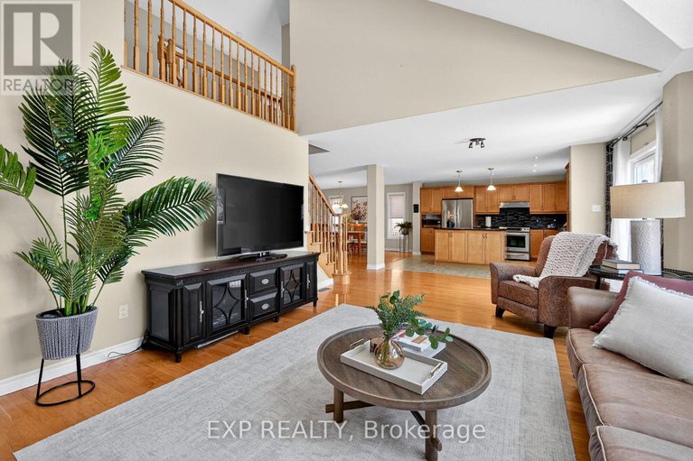 29405712/32-olde-towne-avenue/village-of-russell/russell/ontario/K4R0A5_6