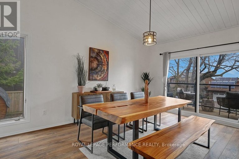 29674269/510-foxview-place/cfb-rockcliffe-and-area/ottawa/ontario/K1K4C4_19