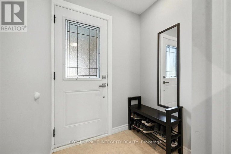 29413883/1097-moselle-crescent/convent-glen/ottawa/ontario/K1C2S8_4