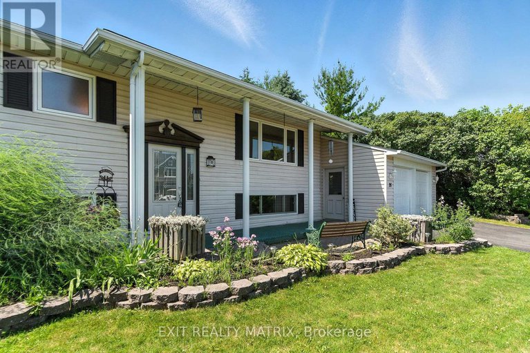 28525668/26-farmers-avenue/vankleek-hill/champlain/ontario/K0B1R0_3