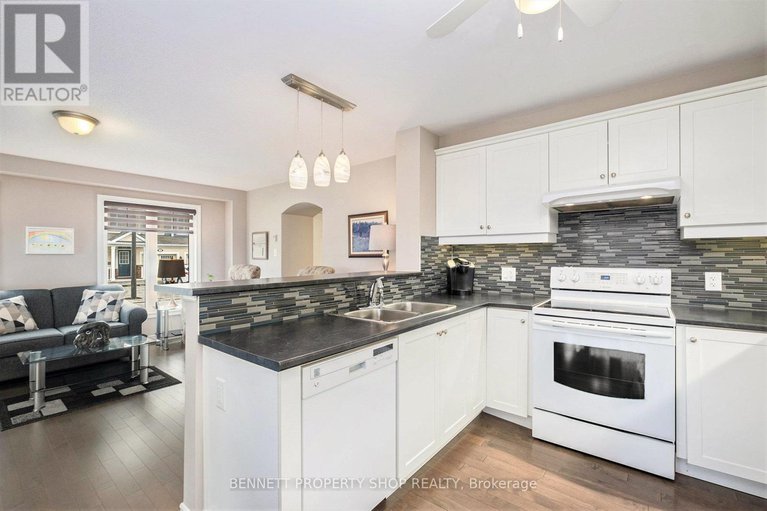 28385884/201-cayman-road/stittsville-north/ottawa/ontario/K2S0N9_10