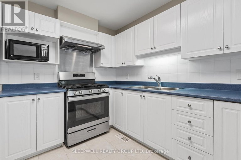 28954129/41-kettleby-street/beaverbrook/ottawa/ontario/K2K3C4_7