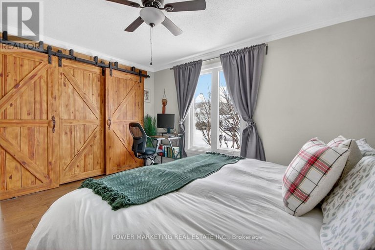 29667359/3269-clearwater-crescent/south-keys/ottawa/ontario/K1V7S3_9