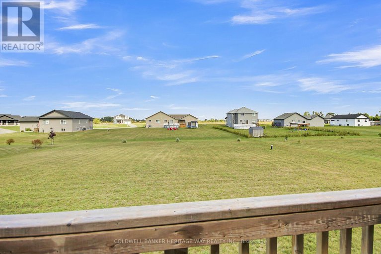 29034500/218-owen-lucas-street/mcnabbraeside-twps/mcnabbraeside/ontario/K7S3G8_43