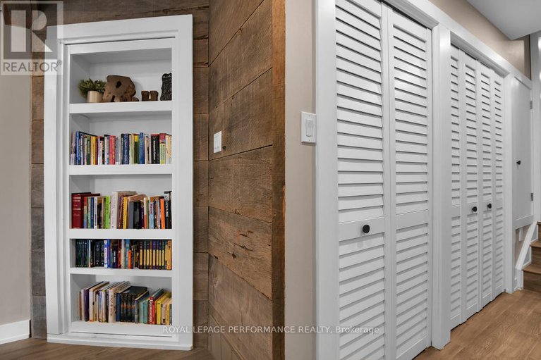 29118875/5583-manotick-main-street/manotick-village-manotick-estates/ottawa/ontario/K4M1A9_18