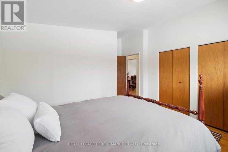 29578731/1989-michigan-avenue/urbandale-acres/ottawa/ontario/K1H6Y1_24