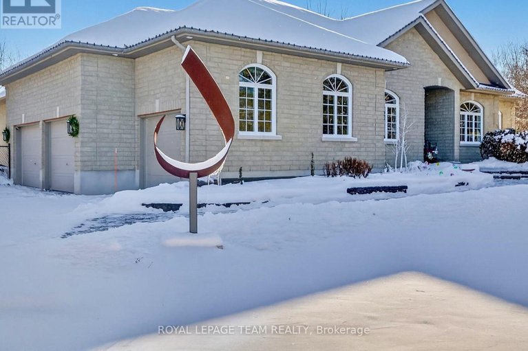 29372616/6196-elkwood-drive/greely/ottawa/ontario/K4P1M9_1