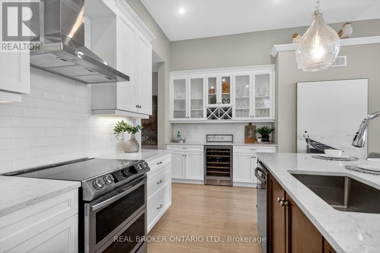 29646314/180-blackhorse-drive/north-grenville-twp-kemptville-south/north-grenville/ontario/K0G1J0_8