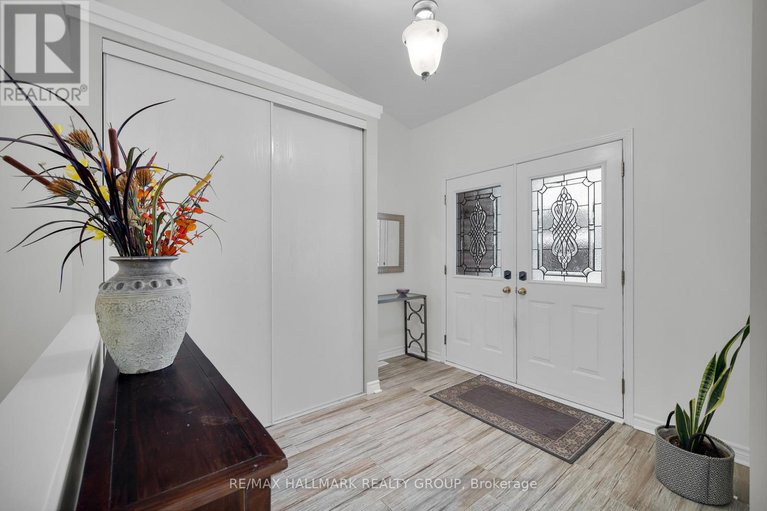 29254437/813-galleria-circle/avalon-east/ottawa/ontario/K4A4Z4_2