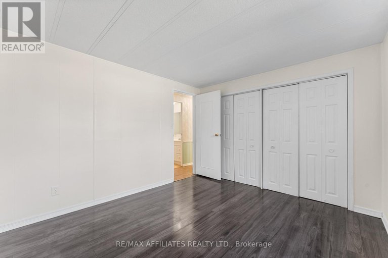 28892154/5-fringewood-drive/fringewood/ottawa/ontario/K2S1T1_20