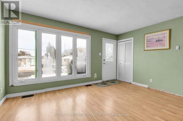 29197091/418-dominion-street/alexandria/north-glengarry/ontario/K0C1A0_6