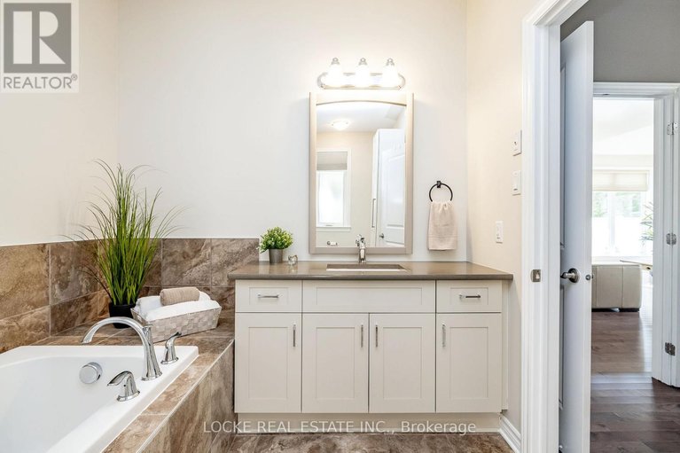 29578721/168-minoterie-ridge/camelot/ottawa/ontario/K4A0Y6_27