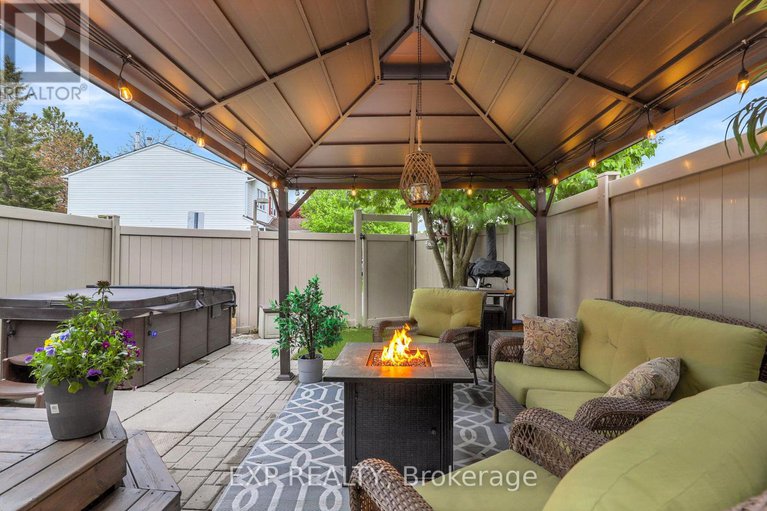 28364340/112-claiborne-way/queenswood-heights-south/ottawa/ontario/K1E3V9_29