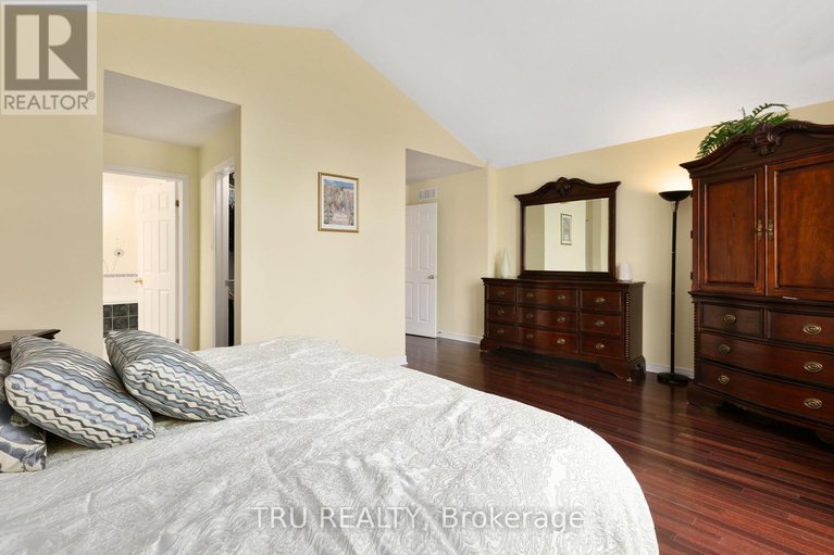 28714500/18-gannet-street-w/carson-meadows/ottawa/ontario/K1K4T7_25