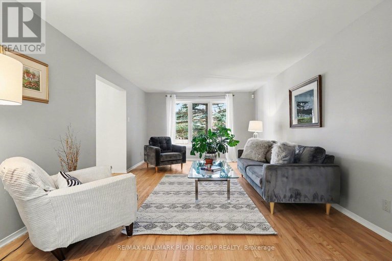 29646954/1709-sansonnet-street/chapel-hill/ottawa/ontario/K1C5Z5_5