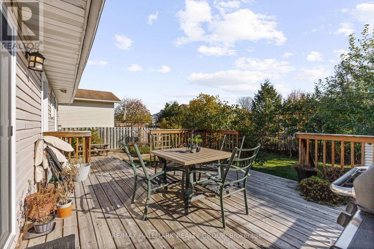 29571261/1902-rosebella-avenue/blossom-parkleitrim/ottawa/ontario/K1T1G7_30