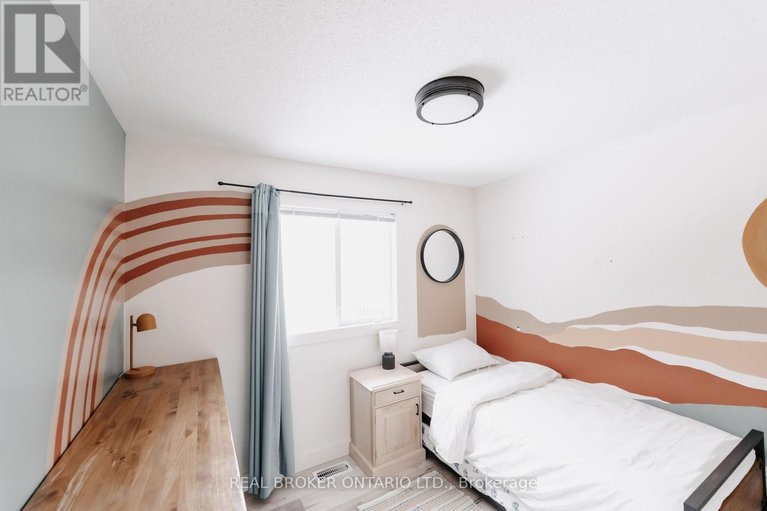 29485307/1391-sutherland-drive/manotick-south-to-roger-stevens/ottawa/ontario/K4M1B3_23