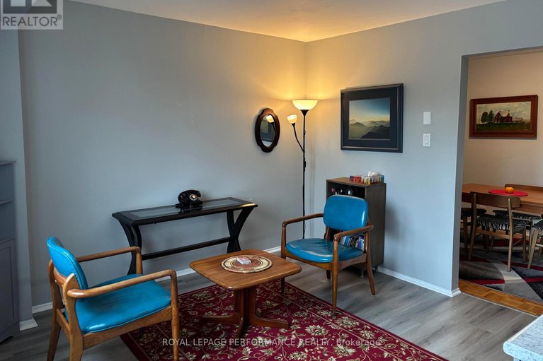 29049192/302-salter-crescent/beaverbrook/ottawa/ontario/K2K1Z3_11