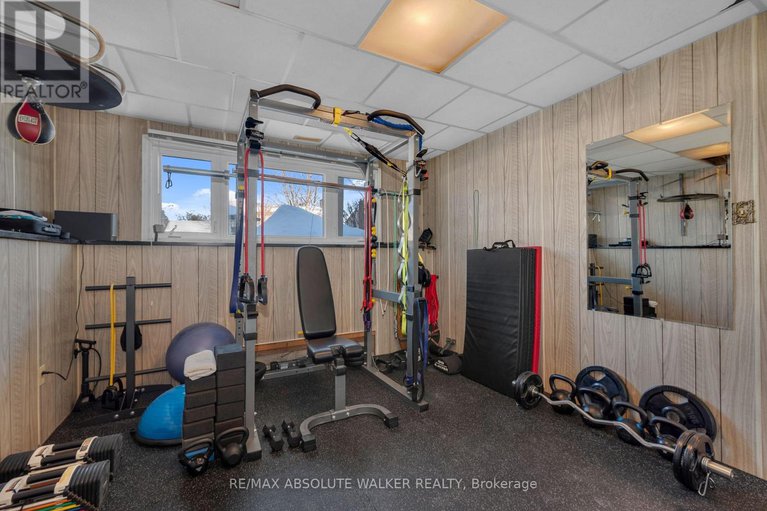 29422550/19-lambert-drive/sheahan-estatestrend-village/ottawa/ontario/K2H5Y3_29