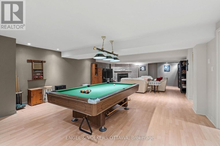 29614401/37-revol-road/merivale-gardens/ottawa/ontario/K2G0B8_33