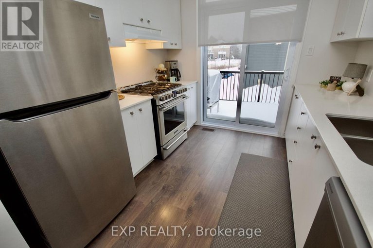 29268177/827-kiniw-private/cfb-rockcliffe-and-area/ottawa/ontario/K1K5A3_13