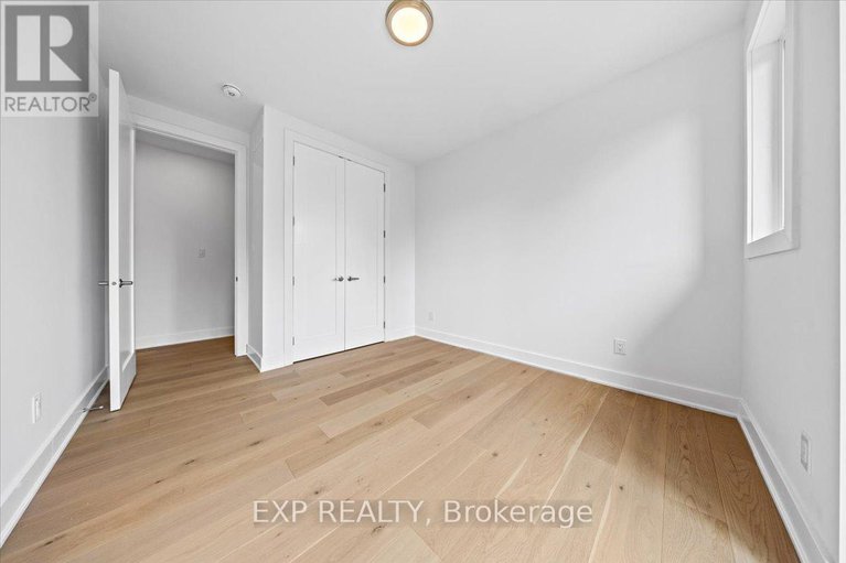 28608355/43-st-claire-avenue/meadowlandsst-claire-gardens/ottawa/ontario/K2G2A1_34