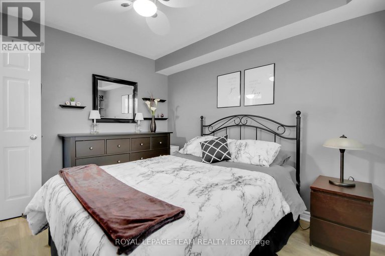 28451149/2-565-stonefield/barrhaven-east/ottawa/ontario/K2G4R4_20