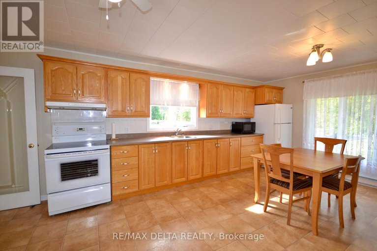 28875479/4725-champlain-street/clarencerockland-twp/clarence-rockland/ontario/K0A1E0_4