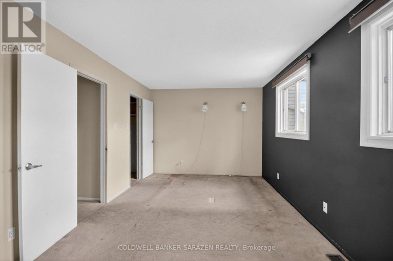 29457729/30-1125-millwood-court/convent-glen-north/ottawa/ontario/K1C3E9_17