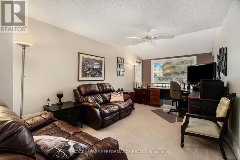 28558570/170-midsummer-terrace/queenswood-heights-south/ottawa/ontario/K1E3V6_7