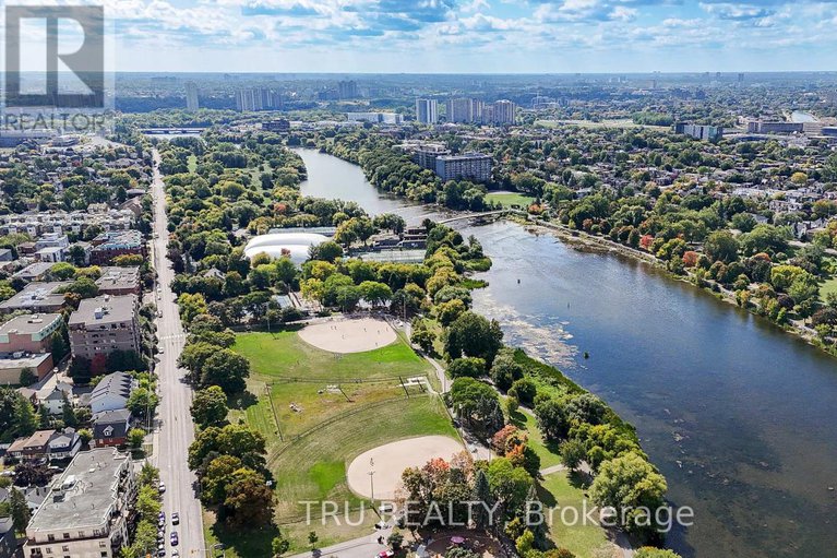 28892803/381-north-river-road/vanier/ottawa/ontario/K1L8C3_41