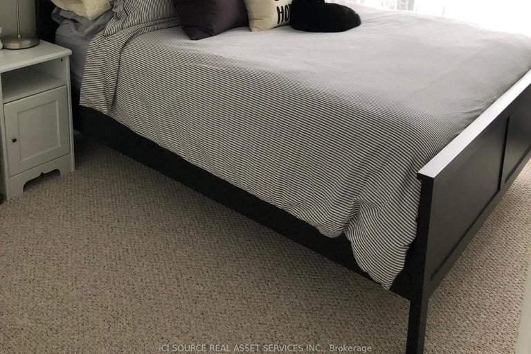28504367/404-terravita-private/windsor-park-village/ottawa/ontario/K1V2R9_18