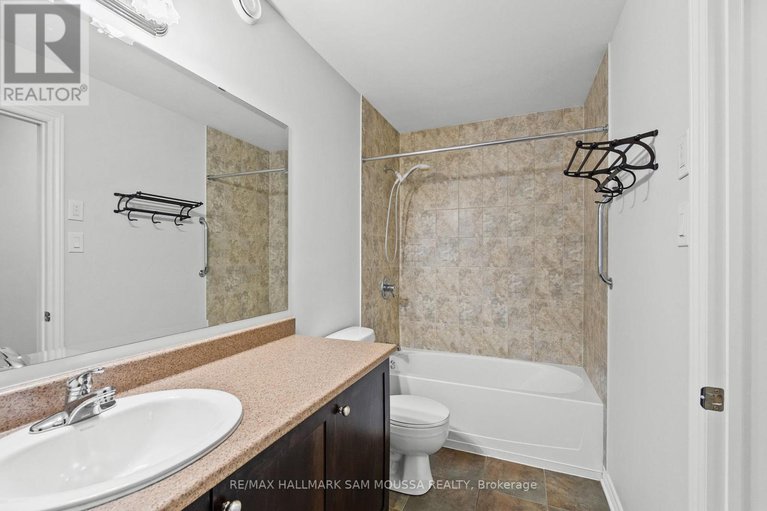 28820516/172-granite-court/emerald-meadowstrailwest/ottawa/ontario/K2M0A3_35