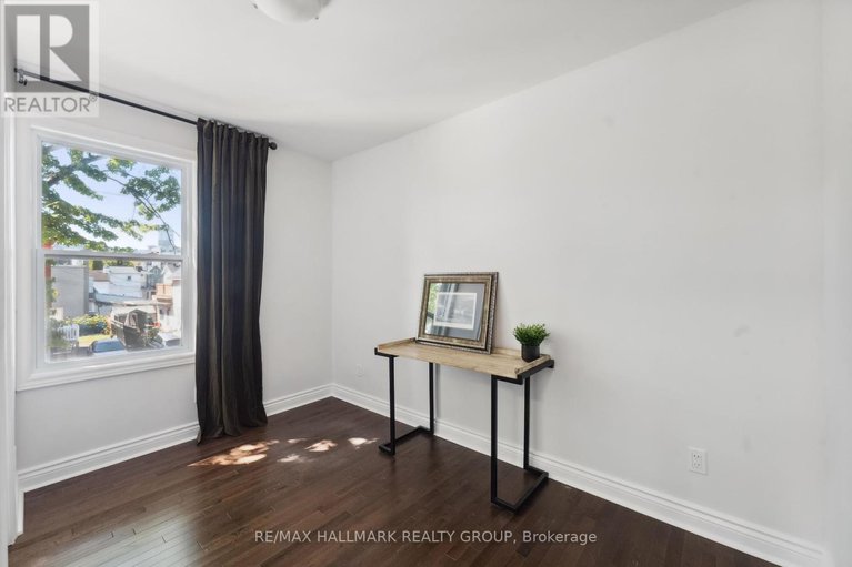 28383453/322-booth-street/west-centre-town/ottawa/ontario/K1R7K2_26
