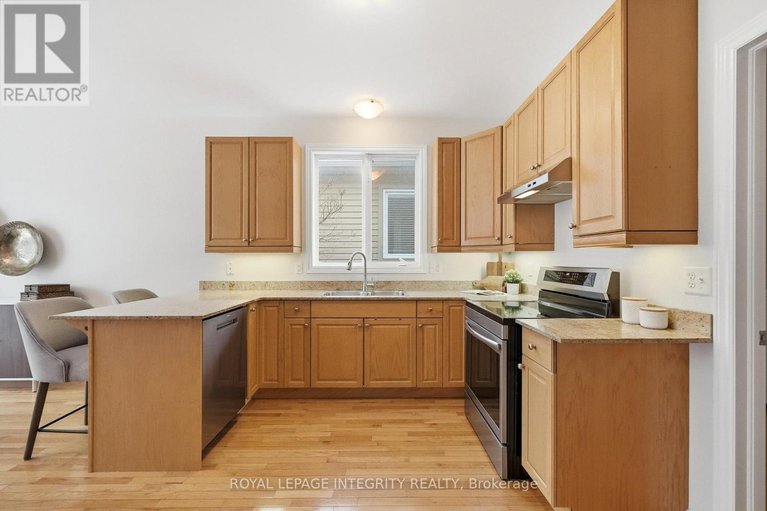 29578408/44-harry-douglas-drive/stittsville-central/ottawa/ontario/K2S1Z3_15