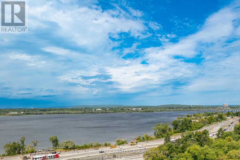 28847949/1104-485-richmond-road/westboro-west/ottawa/ontario/K2A3W9_31