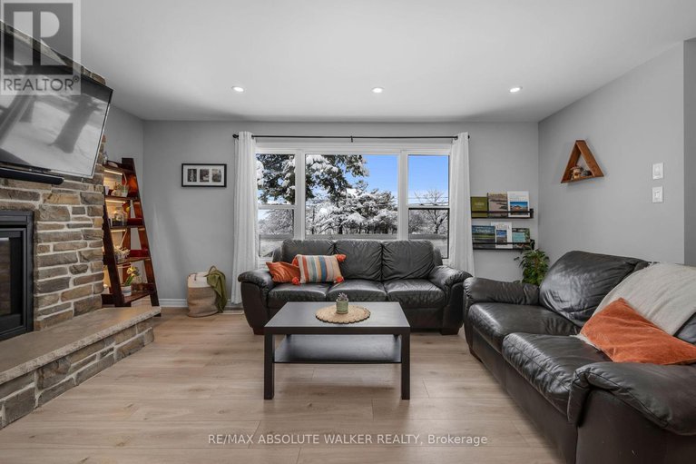 28655528/2477-merivale-road/rideau-heightsashdalerideau-glen/ottawa/ontario/K2C3H1_32