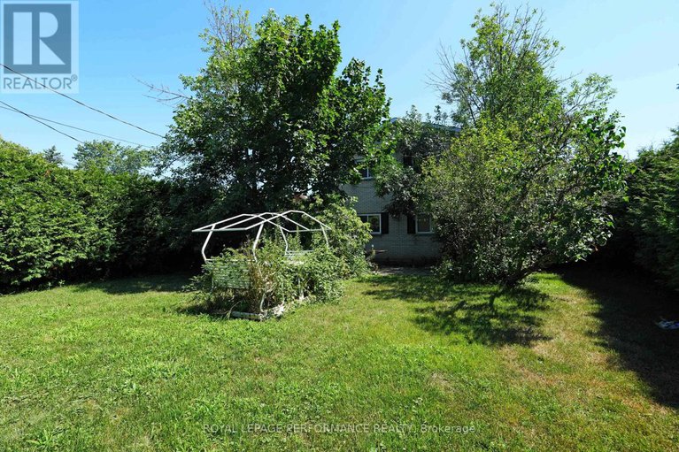 28634113/2194-haig-drive/elmvale-acres/ottawa/ontario/K1G2L2_22