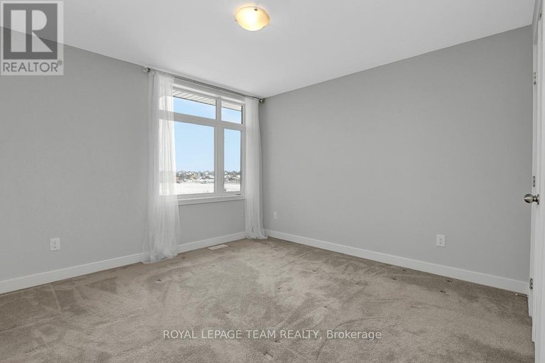 29433481/749-brian-good-avenue/riverside-southgloucester-glen/ottawa/ontario/K4M0E3_33