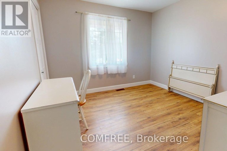 29498593/4437-county-road-12/south-stormont-osnabruck-twp/south-stormont/ontario/K0C1R0_12