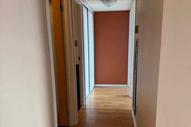 29528006/1203-200-lafontaine-avenue/vanier/ottawa/ontario/K1L8K8_11