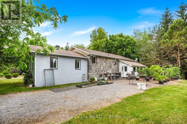 29608680/2685-concession-7-road/east-hawkesbury/ontario/K0B1P0_23