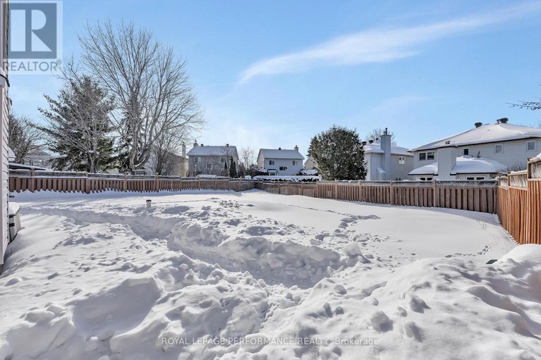 29340777/1764-tache-way/fallingbrookpineridge/ottawa/ontario/K4A2S6_27