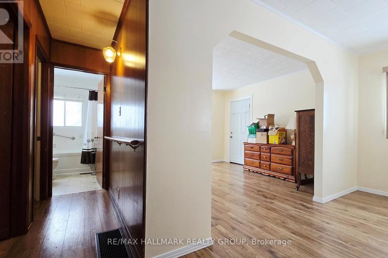 29183294/3427-john-shaw-road/fitzroy-ward-south-east/ottawa/ontario/K0A2H0_17