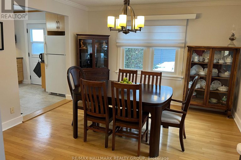 29213611/841-dundee-avenue/queensway-terrace-north/ottawa/ontario/K2B5S8_7